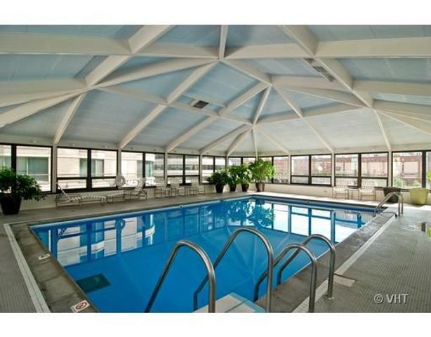 400 E Ohio Street 2003, Chicago, IL 60611