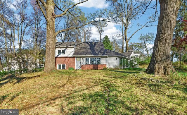 2 SUNSET DR, Paoli, PA 19301