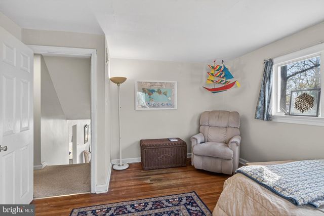 2 SUNSET DR, Paoli, PA 19301