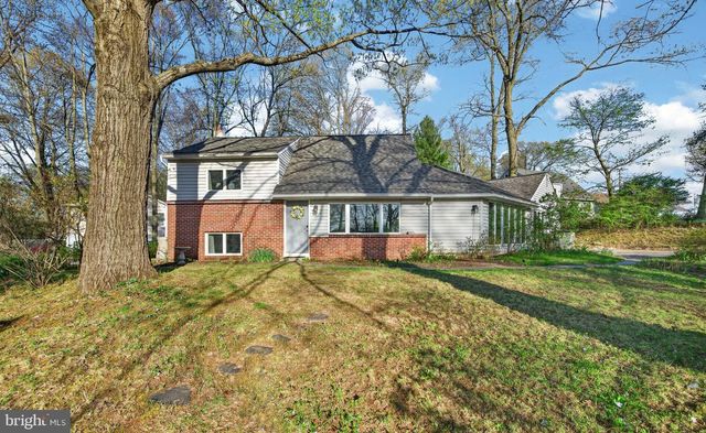 2 SUNSET DR, Paoli, PA 19301