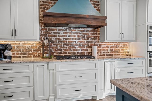 813 Avenue T, Shallowater, TX 79363