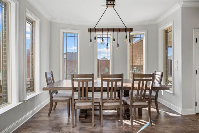 813 Avenue T, Shallowater, TX 79363