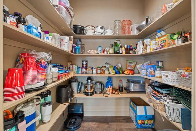 813 Avenue T, Shallowater, TX 79363