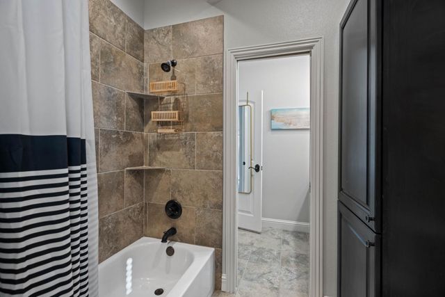 813 Avenue T, Shallowater, TX 79363