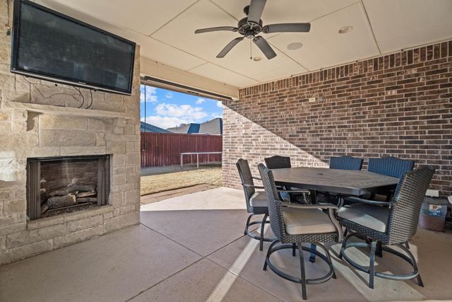 813 Avenue T, Shallowater, TX 79363