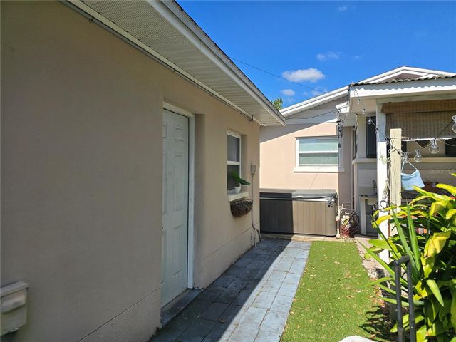 2306 W SAINT JOSEPH STREET, Tampa, FL 33607