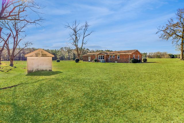 449 Hickory Hill Road, Orangeburg, SC 29115