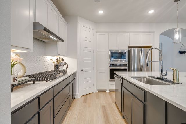 925 Carnation Drive, Crowley, TX 76036