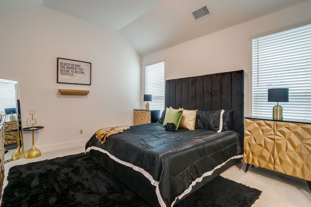 925 Carnation Drive, Crowley, TX 76036