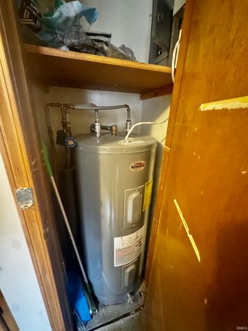 7190 W May Road, Bloomington, IN 47403