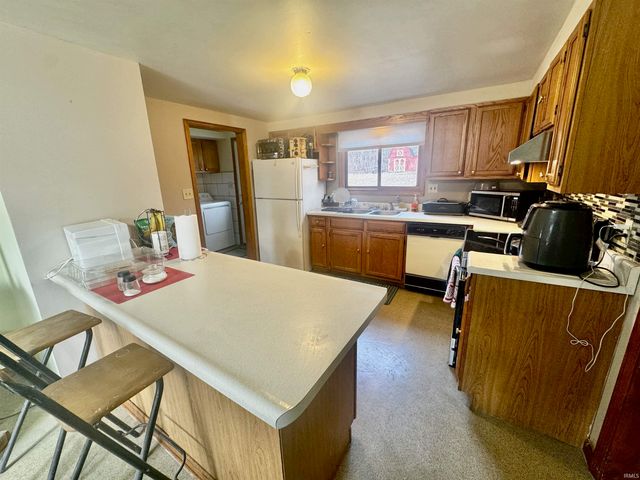 7190 W May Road, Bloomington, IN 47403