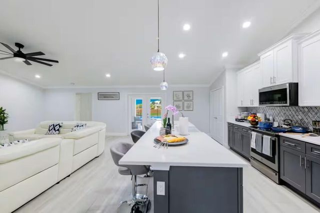 11038 Persimmon Boulevard, West Palm Beach, FL 33411