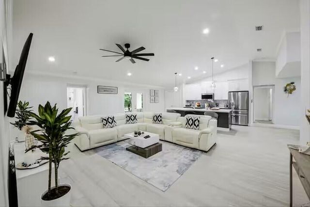 11038 Persimmon Boulevard, West Palm Beach, FL 33411