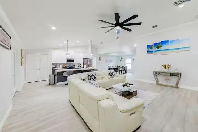 11038 Persimmon Boulevard, West Palm Beach, FL 33411