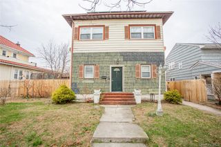 249 E Walnut Street upper, Long Beach, NY 11561