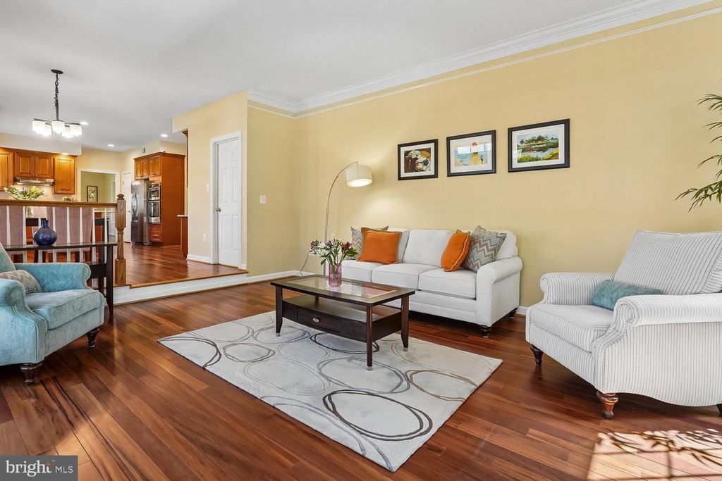 Image 14 of property listing at 13236 MAPLECREST DR, Potomac, MD 20854