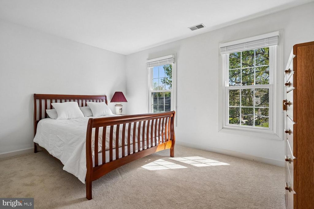 Image 30 of property listing at 13236 MAPLECREST DR, Potomac, MD 20854