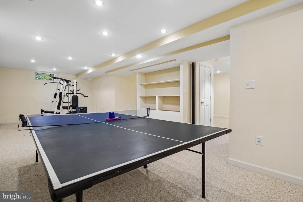 Image 35 of property listing at 13236 MAPLECREST DR, Potomac, MD 20854