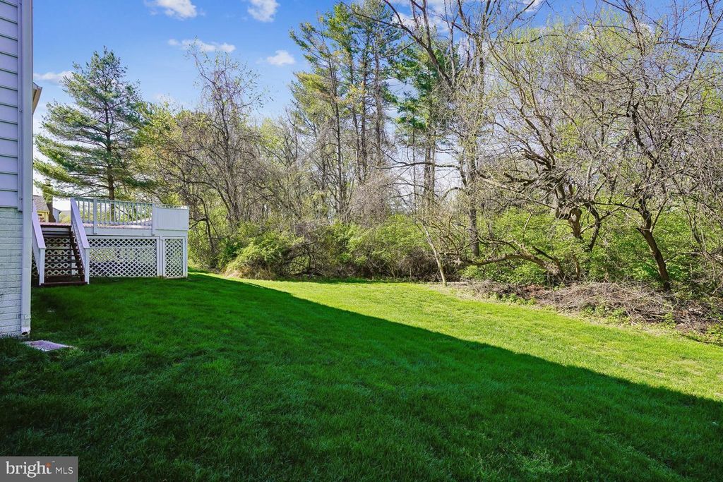 Image 40 of property listing at 13236 MAPLECREST DR, Potomac, MD 20854