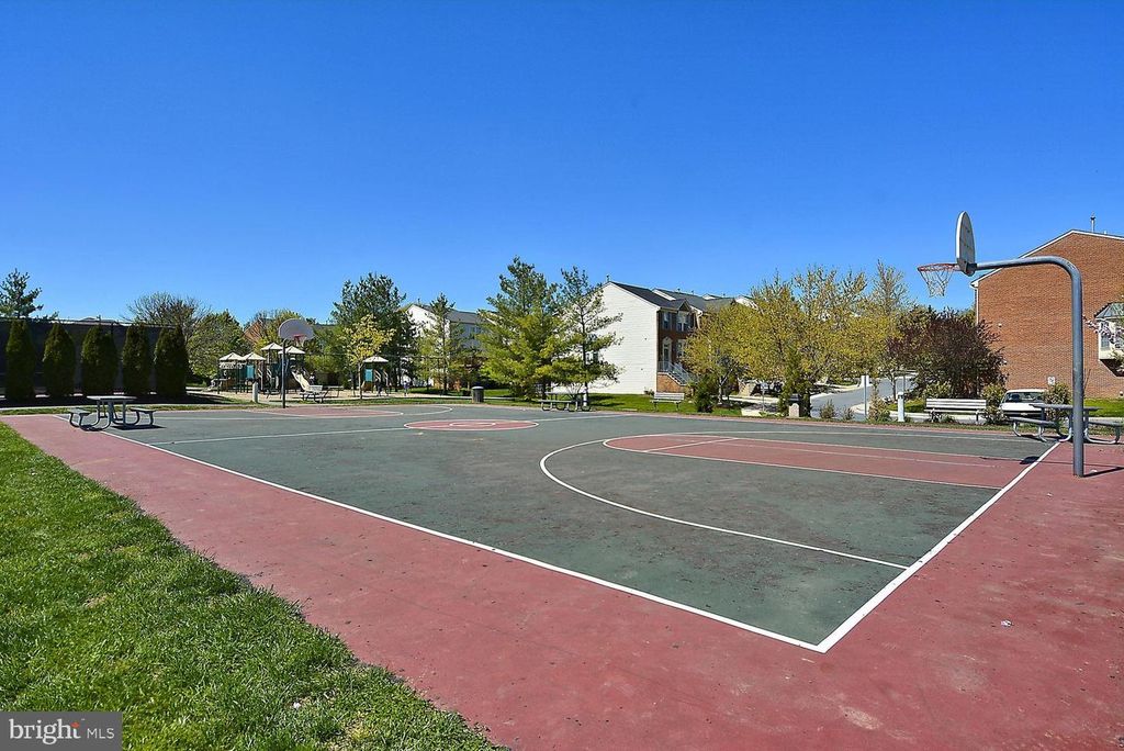 Image 41 of property listing at 13236 MAPLECREST DR, Potomac, MD 20854