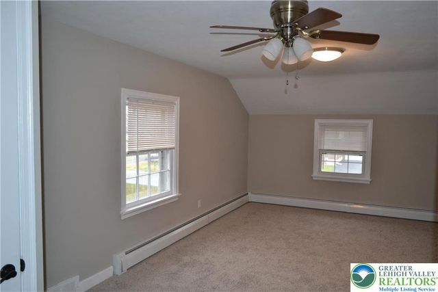 1424 Westgate Drive, Hanover Twp, PA 18017