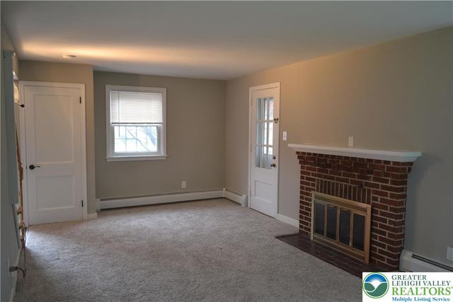 1424 Westgate Drive, Hanover Twp, PA 18017