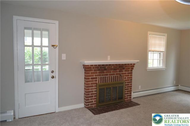 1424 Westgate Drive, Hanover Twp, PA 18017
