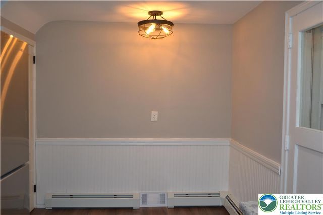 1424 Westgate Drive, Hanover Twp, PA 18017