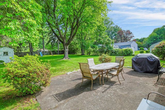 31 Townline Road, Pearl River, NY 10965