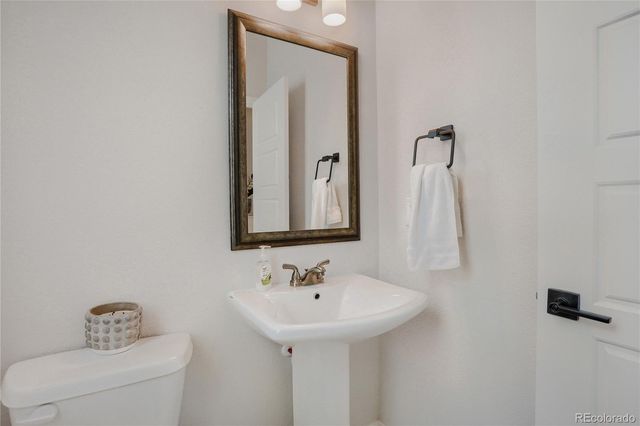 6264 N Lisbon Street, Aurora, CO 80019
