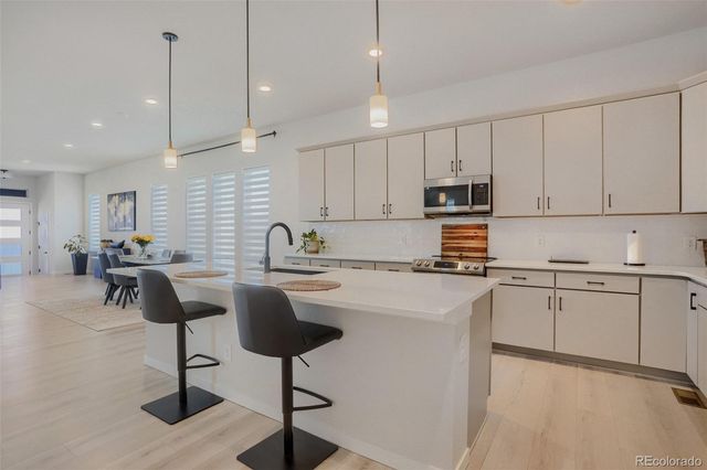 6264 N Lisbon Street, Aurora, CO 80019