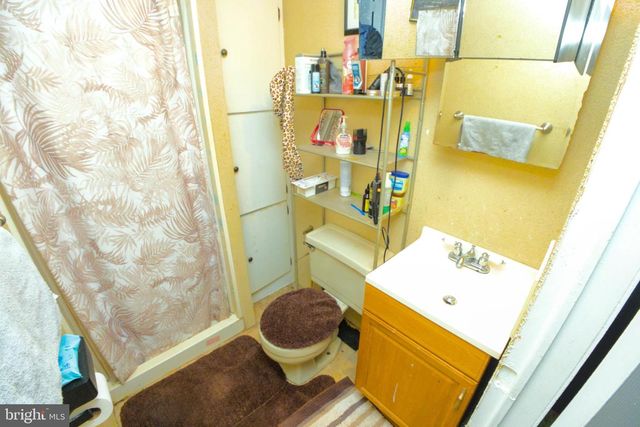 19 MARATHON DR, Mantua, NJ 08051