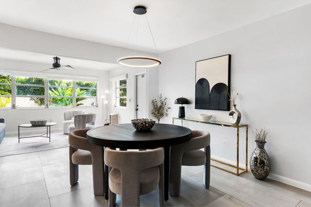 2640 NW 9th Lane, Wilton Manors, FL 33311