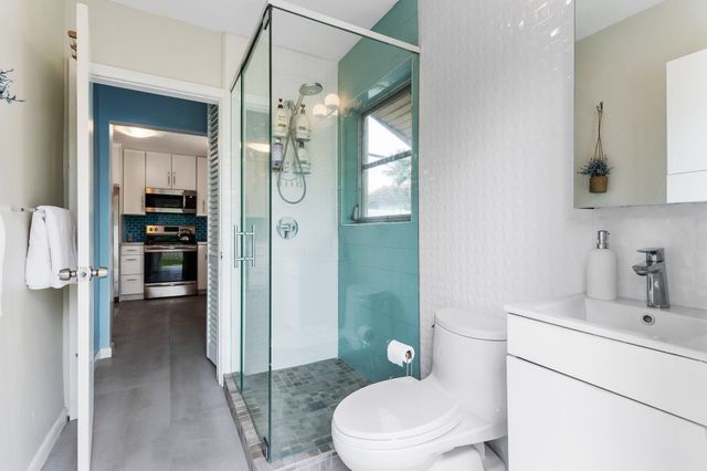 2640 NW 9th Lane, Wilton Manors, FL 33311