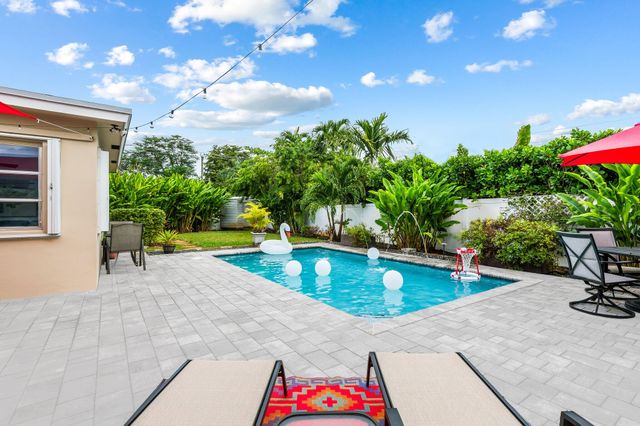 2640 NW 9th Lane, Wilton Manors, FL 33311