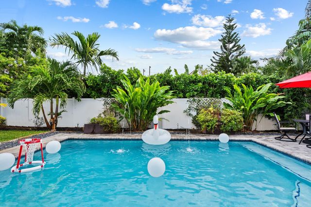 2640 NW 9th Lane, Wilton Manors, FL 33311