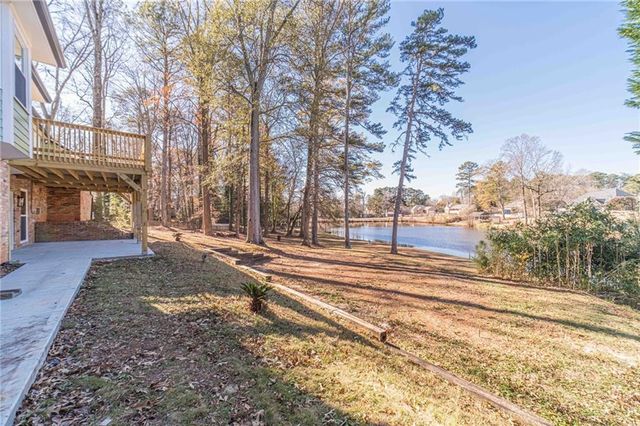 1892 Surrey SE Trail, Conyers, GA 30013