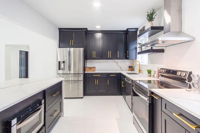 6370 Plunkett Street, Hollywood, FL 33023