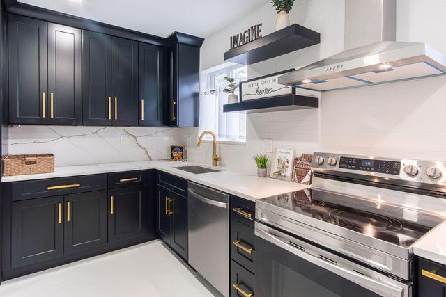 6370 Plunkett Street, Hollywood, FL 33023