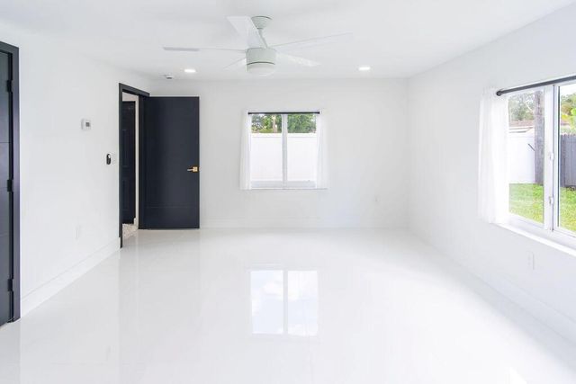 6370 Plunkett Street, Hollywood, FL 33023