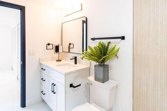 6370 Plunkett Street, Hollywood, FL 33023