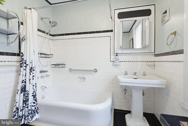 405 COLLEGE AVE, Lancaster, PA 17603