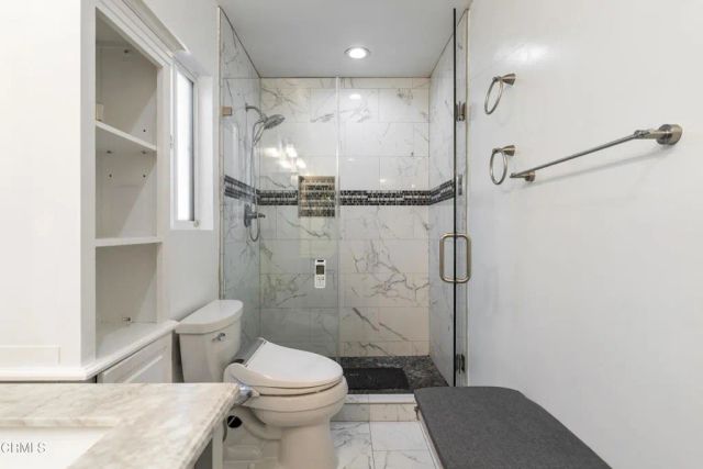 2145 Las Lunas Street, Pasadena, CA 91107