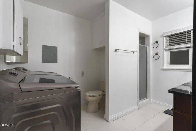 2145 Las Lunas Street, Pasadena, CA 91107