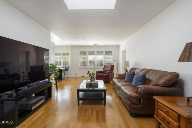 2145 Las Lunas Street, Pasadena, CA 91107