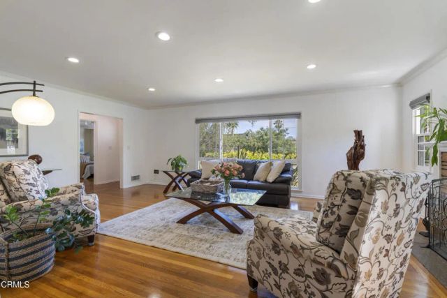 2145 Las Lunas Street, Pasadena, CA 91107