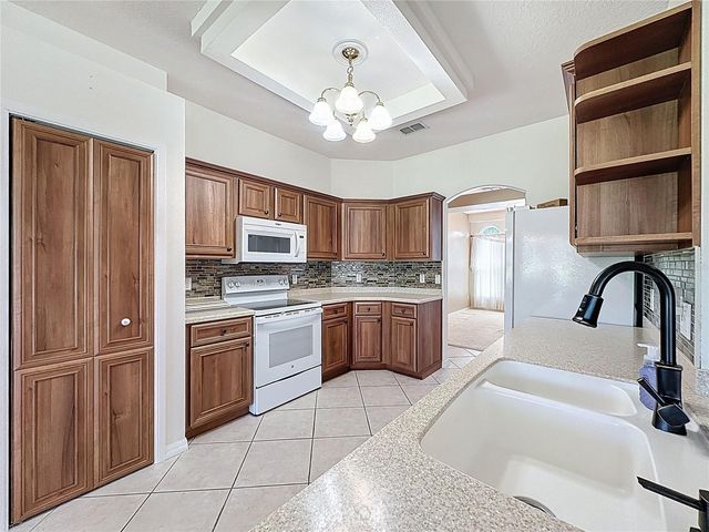 3828 AVON COURT, Clermont, FL 34711