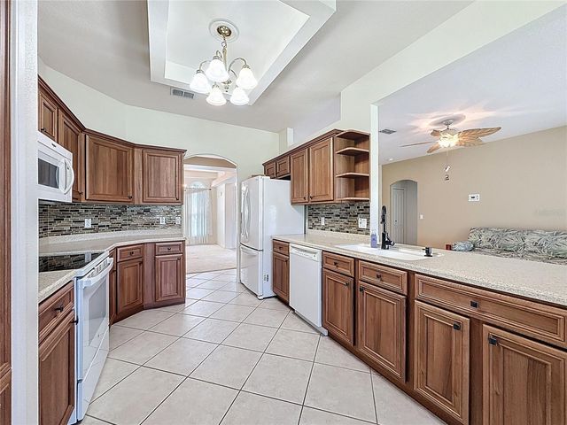 3828 AVON COURT, Clermont, FL 34711