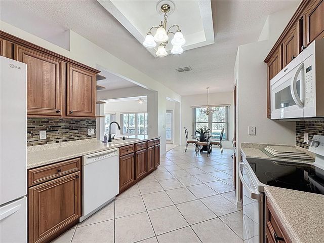 3828 AVON COURT, Clermont, FL 34711