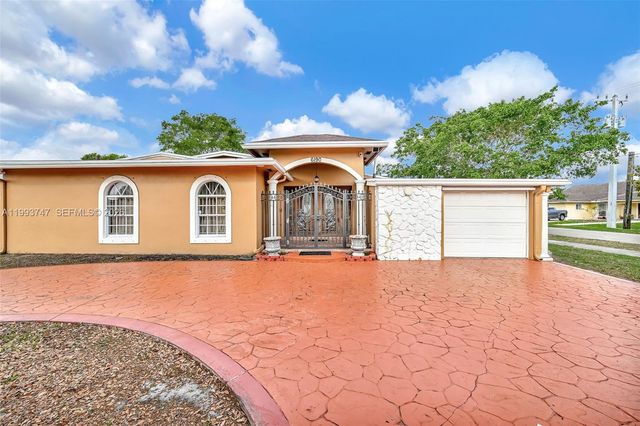 6190 W 14th Ave, Hialeah, FL 33012